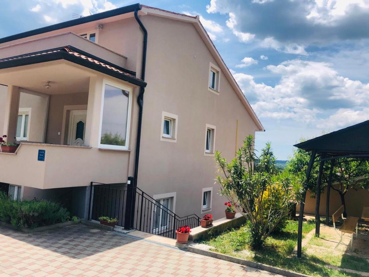 Zdenka * Labin (Istria)